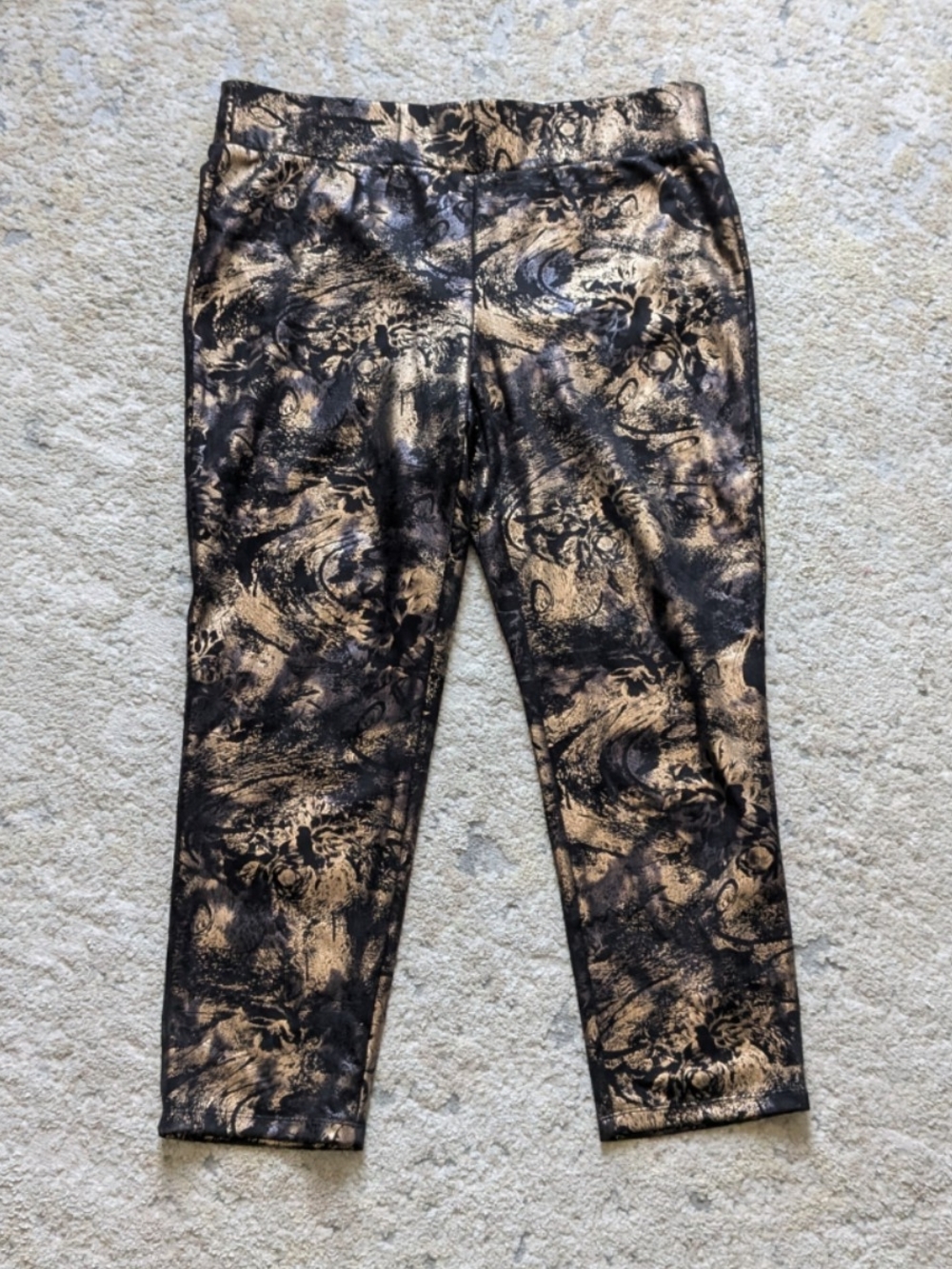 Laura Plus NWT Size 18W Metallic Black & Gold Patterned Skinny Leggings Dressy